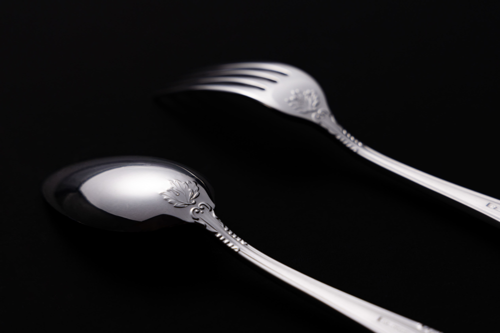 Laurel Dessert Spoon with Silver Plated